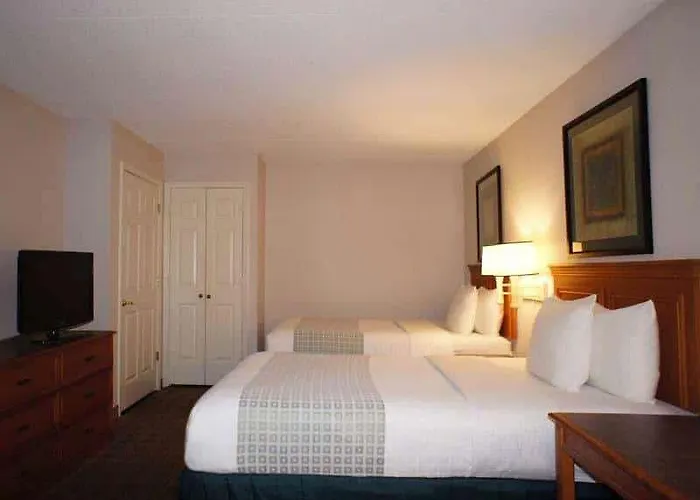 Hotel La Quinta By Wyndham North 3*