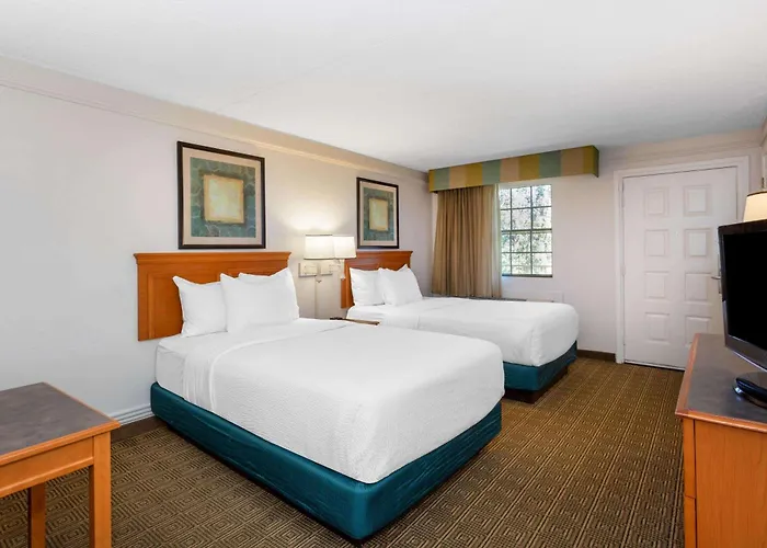 La Quinta By Wyndham North Hotel 3*