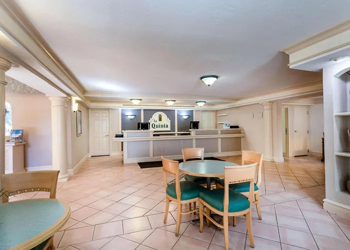 La Quinta By Wyndham North 3*