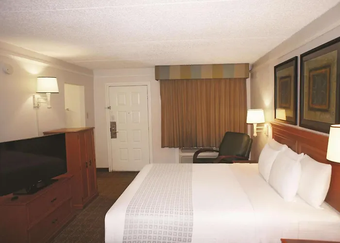 La Quinta By Wyndham North Hotel