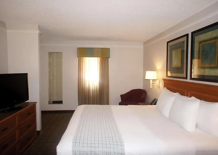 La Quinta By Wyndham North Hotel 3*